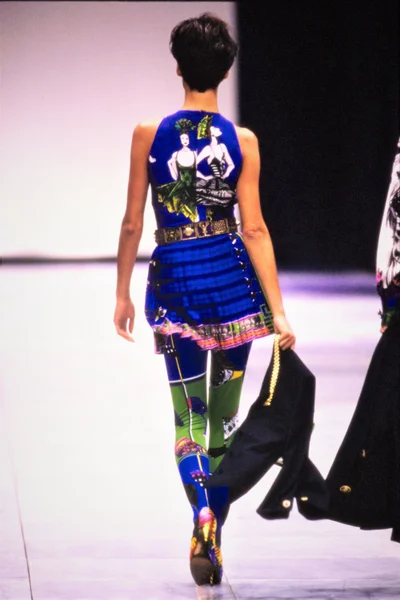 Look 40